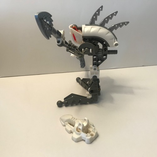 LEGO BIONICLE: Rahkshi Kurahk (8588) Not Complete - Picture 8 of 9