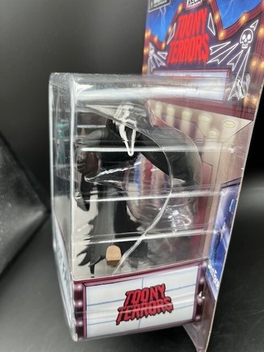 Toony Terrors Scream Ghostface Killer Action Figure NECA - NEW IN BOX - Picture 2 of 9