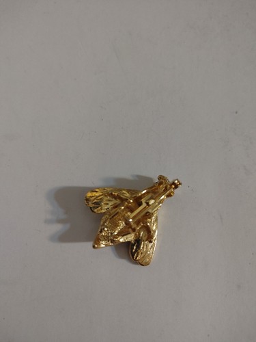 VINTAGE Bug Insect BUMBLE BEE Brooch Badge Gold Tone Pin  - Picture 4 of 6