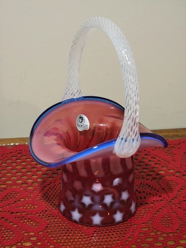 Gorgeous vibrate Stars and Stripes Fenton Basket just in time for 4th of July