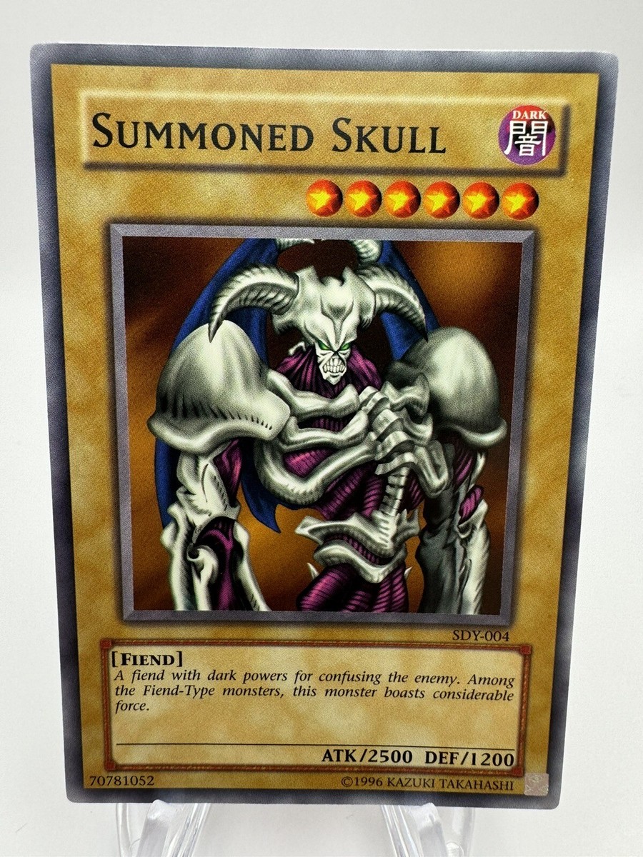 2002 yugioh decks 2002 YuGiOh TCG Summoned Skull Starter Deck Yugi SDY-004 Unlimited
