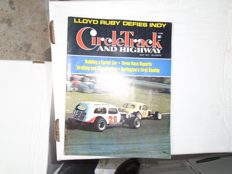 CIRCLE TRACK AND HIGHWAY 1971 JULY - BUILDING A SPRINT CAR,DRAFTING & SLINGSHOT