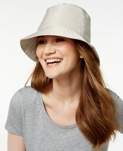 nine west bucket hat