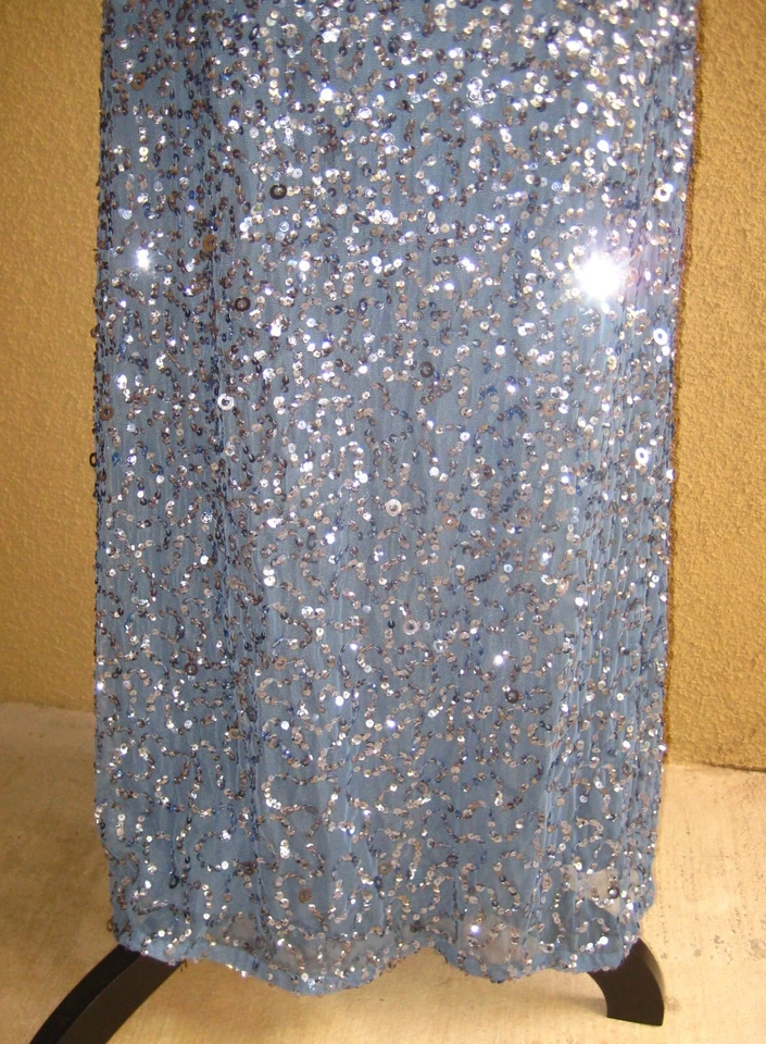 Adrianna Papell blue/gray sequins short sleeve bateau neck train lined gown 6P - Image 4 of 4