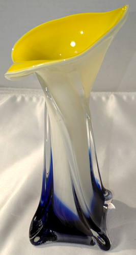 Jack in the Pulpit Cala Lily Blown Glass Vase 8" Cobalt Blue Yellow White - Picture 2 of 6