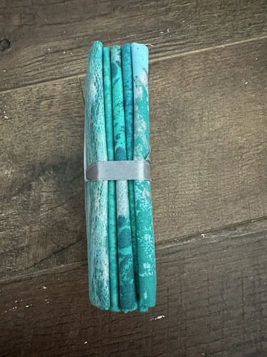 Fabric Fat Quarter Bundle 5 18”x21” Pieces Teal Metallic Blue Green - Picture 3 of 5