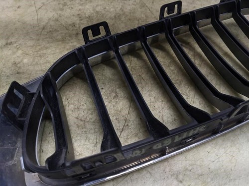2017-2020 BMW 430i xDrive Front Right Bumper Grille 51-13-7-294-818 OEM *ReaD* - Picture 11 of 12