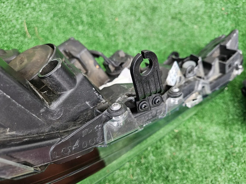 Frontscheinwerfer Toyota Corolla 81110-02S70 LED Ein Stück (Rechts oder Links) - Bild 9 von 12