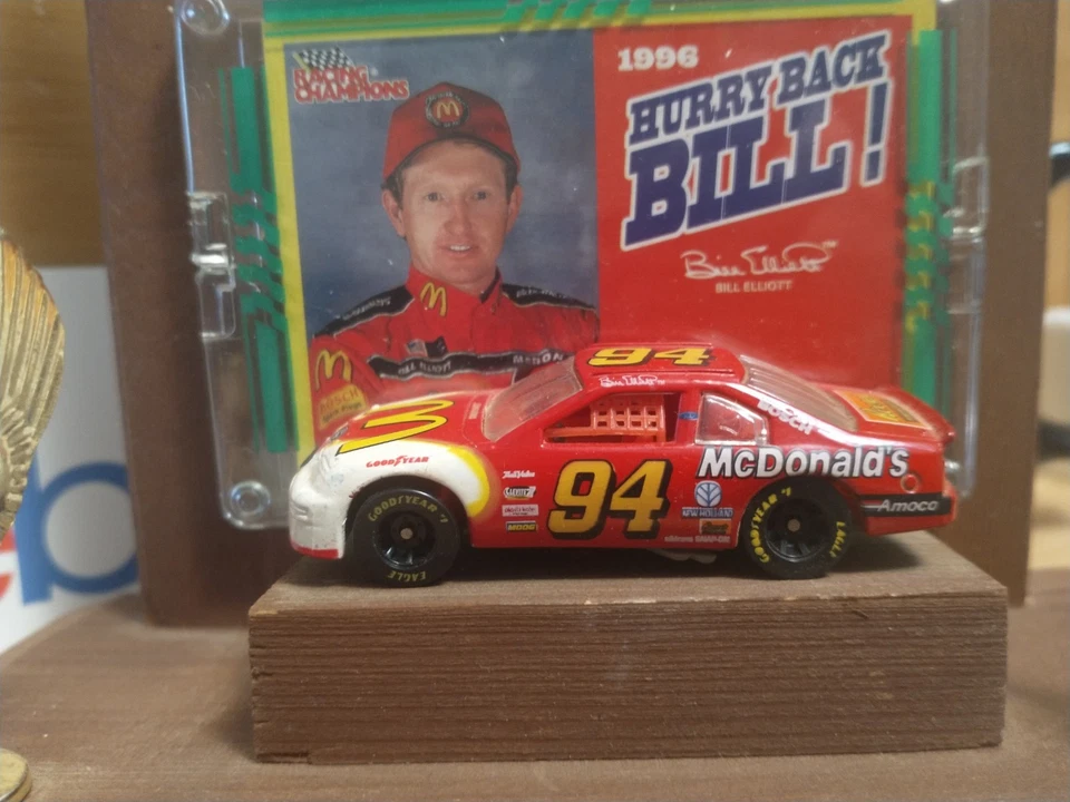 NASCAR wooden trophy stand with a 1/64 diecast #94 McDonald's Bill Elliott Ford - Image 4 of 4
