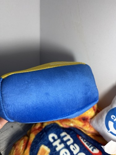 Set coperta e peluche Kraft Mac & Cheese - regalo con licenza Spencer’s Throw - Foto 6 di 12