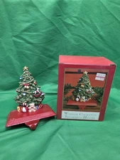 Windsor Collection Stocking Holder Hanger Cast Iron Resin Santa Christmas Tree