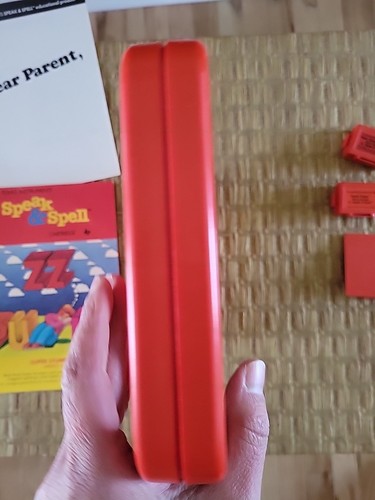 Speak & Spell Texas Instruments Vtg 1980 Tested Works Booklets 2 Cartridges READ - Picture 5 of 24