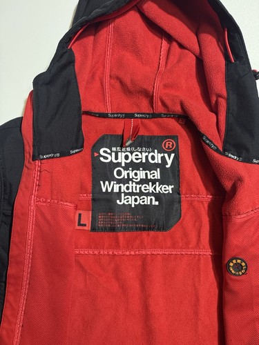 Superdry Jacke Herren Gr. L schwarz rot Windtrekker Kapuze Windbreaker Outdoor - Bild 6 von 11