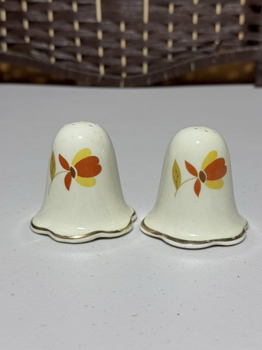 Vintage Hall China Juwel Tee Herbstblatt gekräuselt "D" Salz & Pfefferstreuer - Bild 2 von 9