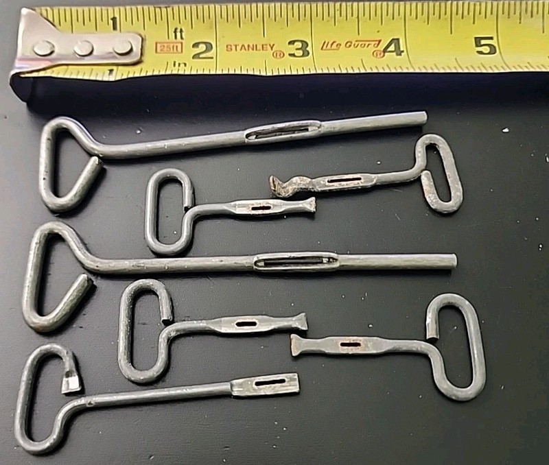 Lot Of 7 Vintage Metal Keys Used As Can Openers Various Sizes