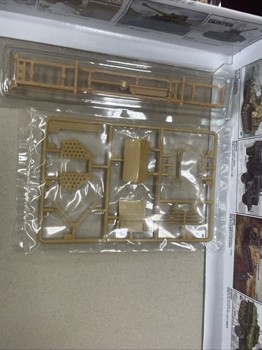 Sd.Kfz.233 8 ruedas con cañón de 7,5 cm - Kit AFV Club escala 1/35 sin montar #AF35233 - Imagen 8 de 12