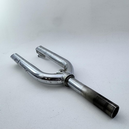 Voltage BMX Fork 20" 1" Threaded Chrome Freestyle Peg Dropouts Old School B05 - Picture 12 of 23