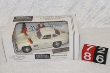 Burago Werbemodel Mercedes 300 SL  Modellauto Boutique  1:18  -86-