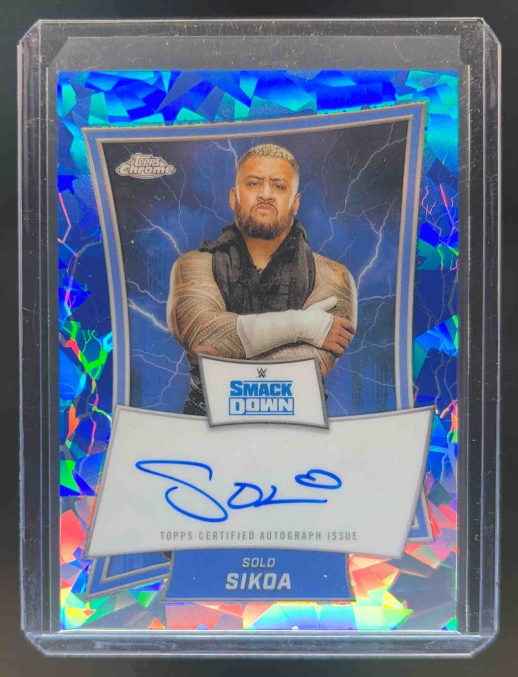 2025 Topps Chrome Sapphire WWE Solo Sikoa Blue Brand Auto #BBA-SOL