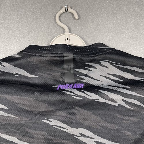 Nike Tiger Woods Polo Mens 2XL Gray Camo Portland Pilots Performance Shirt NCAA - Picture 8 of 12