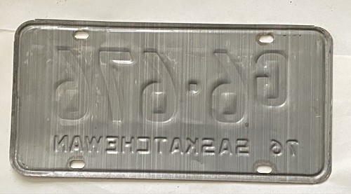 Single 1976 SASKATCHEWAN Canada License Plate #G 6-676 - Picture 2 of 2