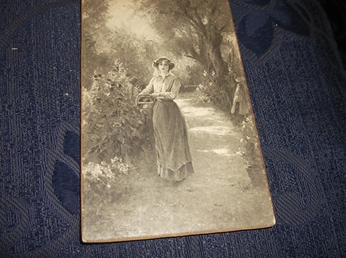 ANTIQUE POSTCARD FAULKNER PANEL GREETING CARD CHRISTMAS HEARTY GREETINGS UNPOSTE - 第 1/2 張圖片