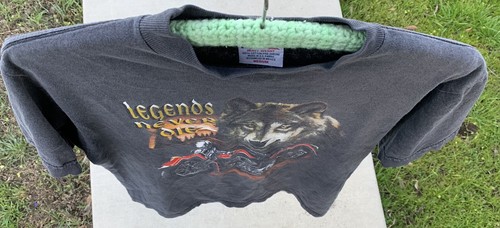 Legends Never Die t shirt graphic tee wolf motorcycle size M - 第 5/24 張圖片
