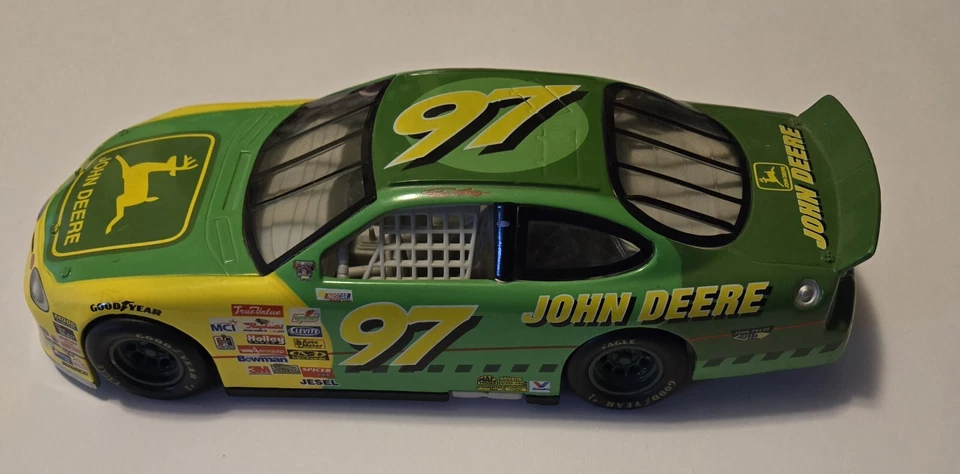 NASCAR John Deere Chad Little #97 escala 1/32 Hot Wheels 1997 Mattel Foto 2 de 4