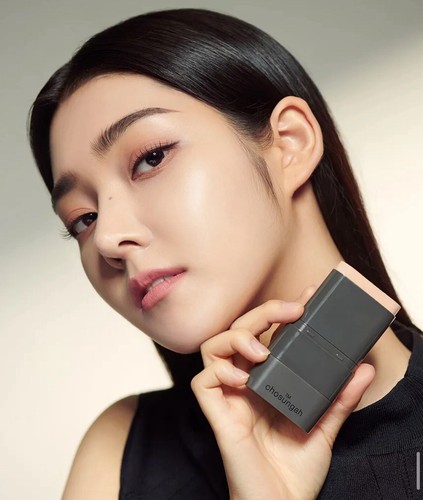 CHOSUNGAH BEAUTY Mega Fit Stick Foundation (01 Light Beige)SPF50+ PA++++ 16g - Picture 13 of 23