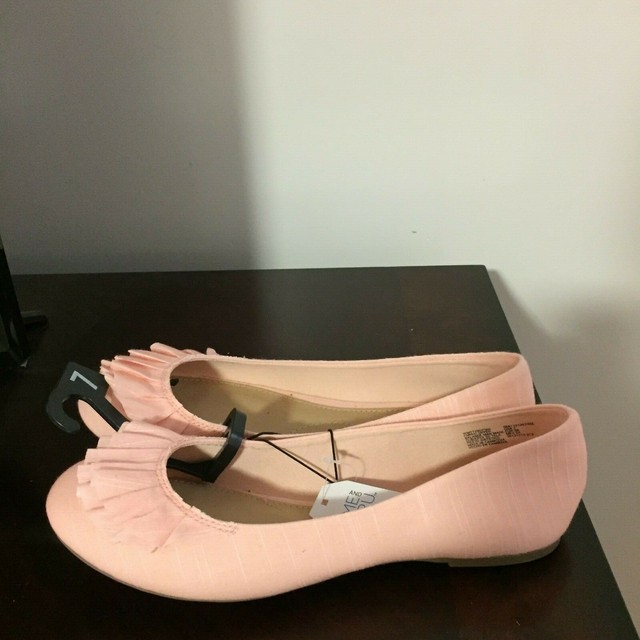 blush colored flat shoes