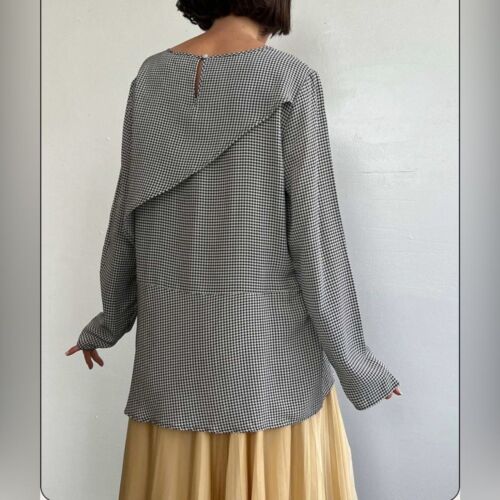 Donna Karan Vintage Long Sleeve Silk Blouse in Black & White Hounds tooth - M - Picture 2 of 8