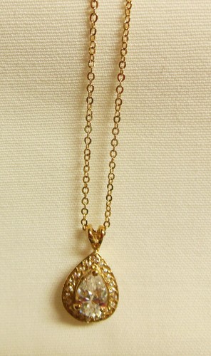 LINDENWOLD FINE JEWELERS 14 KGE TEAR DROP CUBIC ZIRCONIA PENDANT 18" CHAIN - Picture 6 of 10