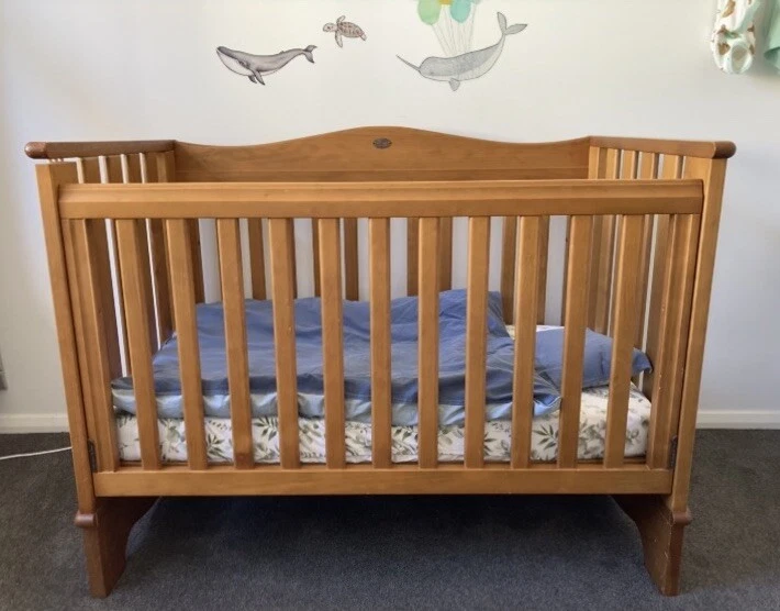 Large wooden Boori cot in good condition - image 3 of 4