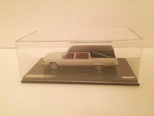 1/43 Oldsmobile Eurica Regent landaulet / Matrix - Picture 7 of 7