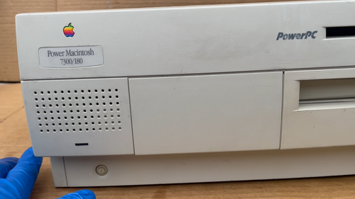 PC Apple Power Macintosh 7300/180 vintage. Escritorio compatible - Vídeo 1 de 1