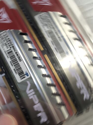 Patriot Viper 8Gb 2x4Gb PC4-22400 CL16 MHz memory PVE48G280C6KRD PE000434 - Picture 7 of 10
