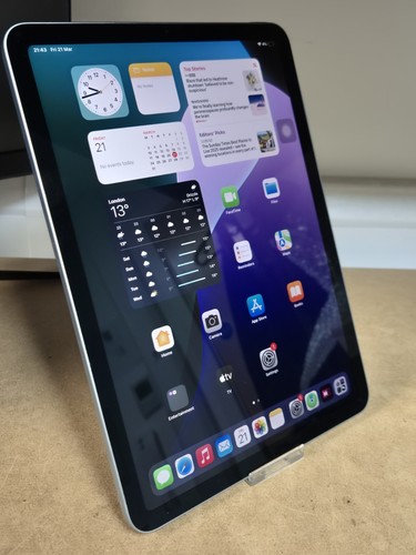 Apple iPad Air 4th Gen 256GB Wi-Fi Genuine Silver FAST SHIPPING READ DESCRIPTION - Picture 1 of 18