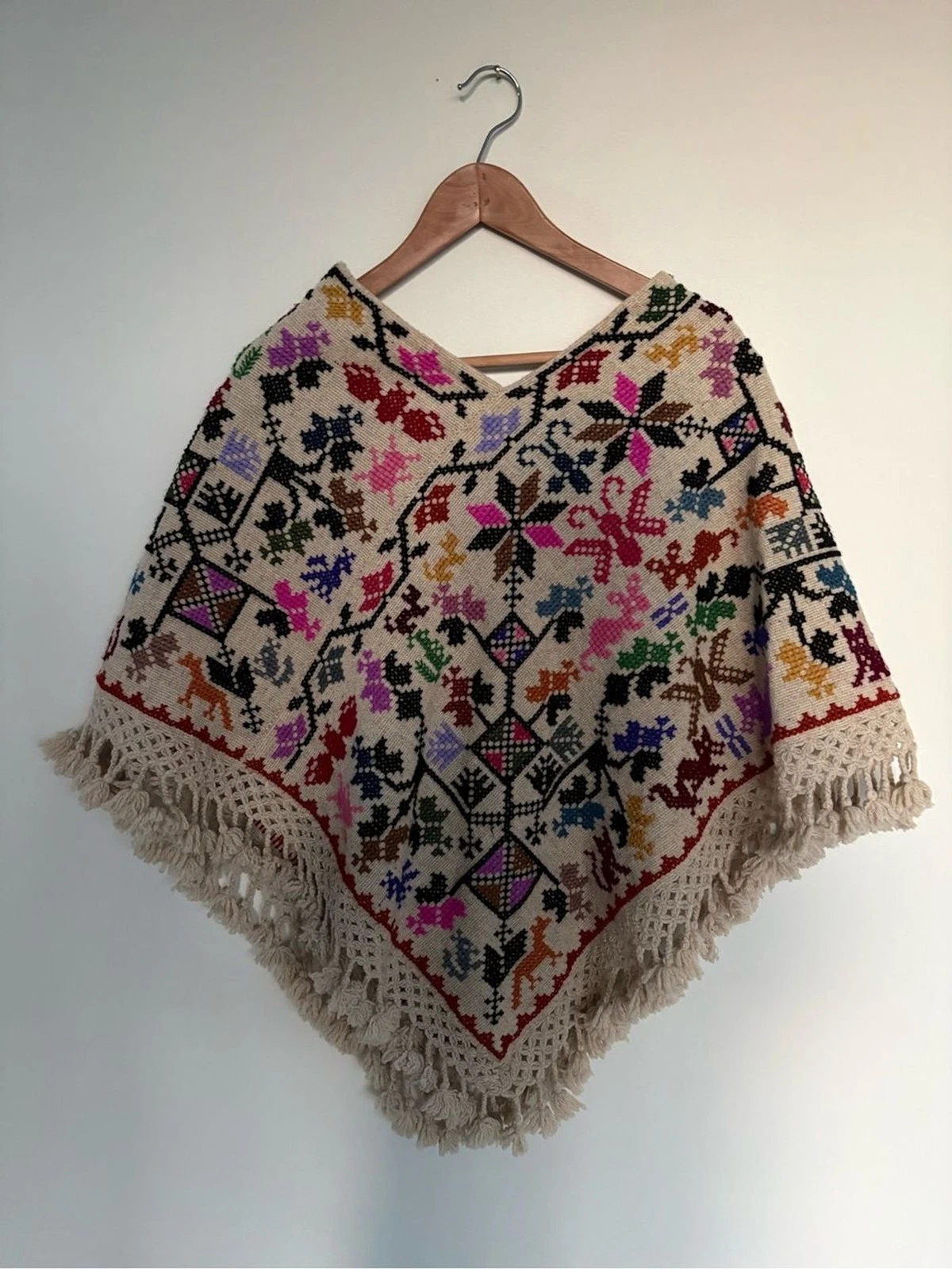 Mexican Mañanita embroidered poncho