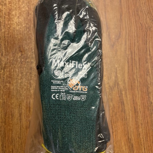 ATG MaxiFlex 34-8743 (size XL) Cut Resistant Gloves Green 12 Pairs New