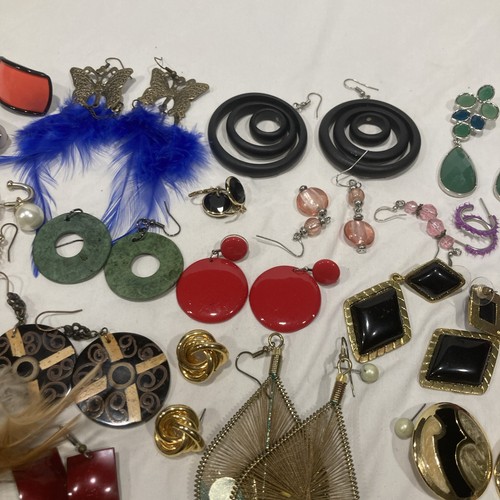 25 Pair Earrings Pierced Lot New, Vintage, Many Styles Some May Be Signed - Bild 14 von 20