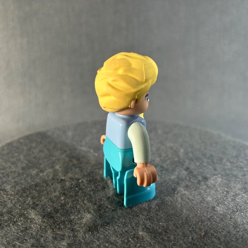 Minifigura Lego Duplo Disney Princesa Frozen Reina Elsa 2,5 pulgadas - Imagen 4 de 10