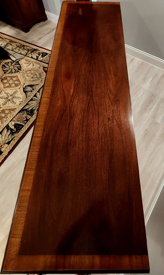 Drexel Heritage - Cómoda de alta calidad, colección del siglo XVIII de Drexel Foto 4 de 4