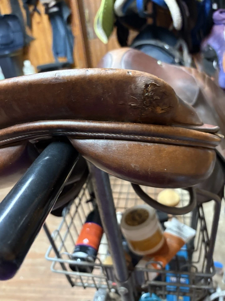 Sillín Stackhouse 18 pulgadas de ancho Foto 4 de 4