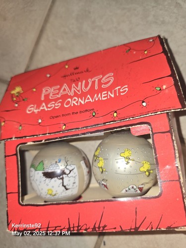 Set Of Two Boxed Peanuts Gang Hallmark Glass Ornaments 1977 - Picture 3 of 9