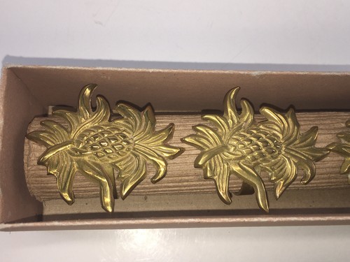 Williamsburg Pure Simple Today Heavy Brass Pineapple Napkin Ring Set(4) Open Pkg - Picture 2 of 7