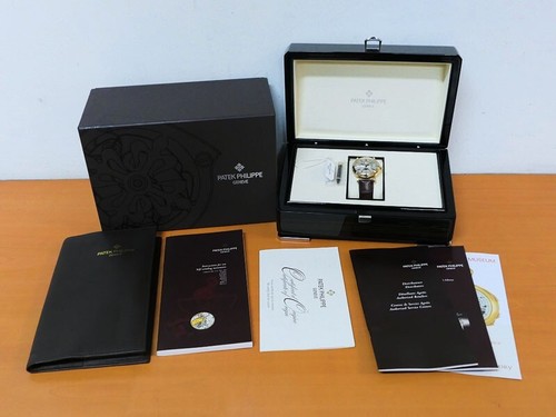 Patek Philippe Grand Complications Perpetual 5159J-001 18k Gold 38mm $110,575 UW - Picture 2 of 17