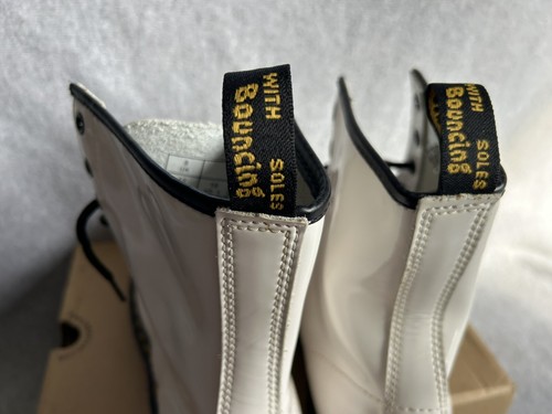 Dr. Martens Doc Martens White Boots Zavala JY004 Womens SZ 10 BRAND NEW! - Picture 13 of 15