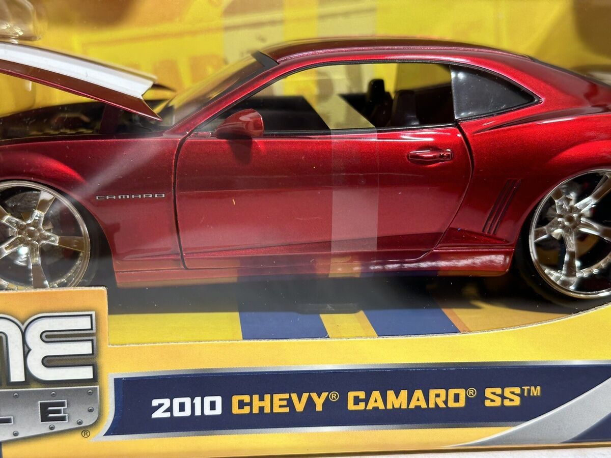 Amazon | JADATOYS 1:24 BTM 2010 Chevy Camaro SS ミニカー