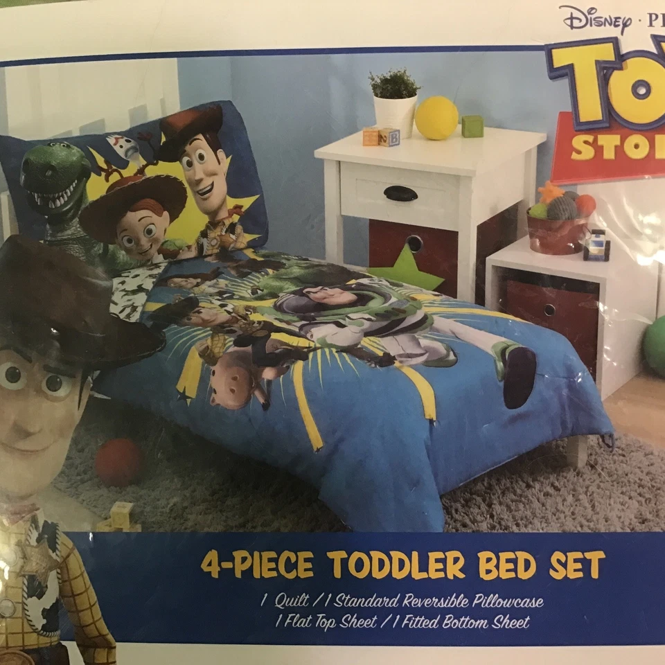 Disney Toy Story 4 - Blue, Green, Yellow Toys in Action 4Piece Toddler Bed Set - Image 3 of 4