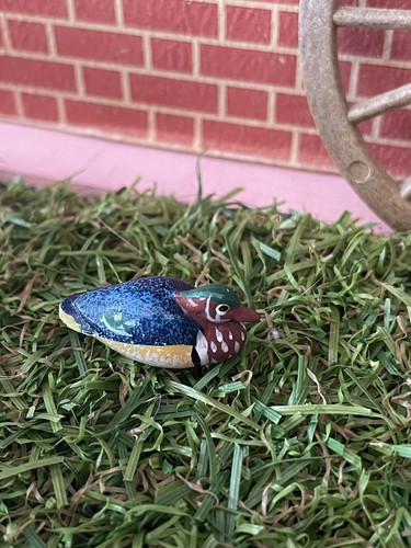 Casa de muñecas 1:12 miniatura madera ornamental pato NUEVO jardín pájaro granja - Imagen 4 de 6